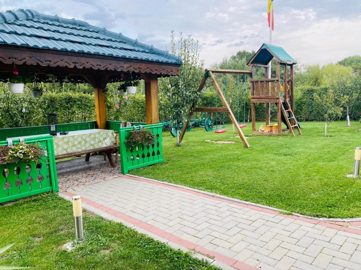 Agropensiunea Valea Fagilor Luncavita Exterior foto